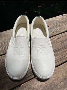 LAUREN RALPH LAUREN WHITE PEBBLED LEATHER SIGNATURE RICCI SLIP-ON SNEAKERS